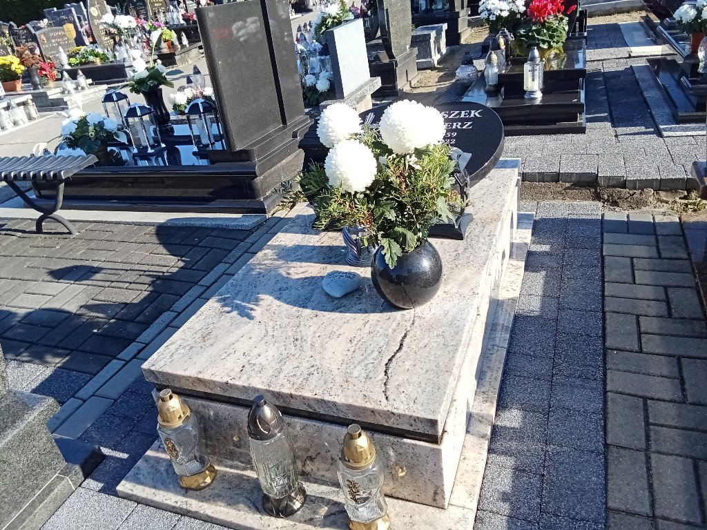 Grób Kazimierz Maciaszek